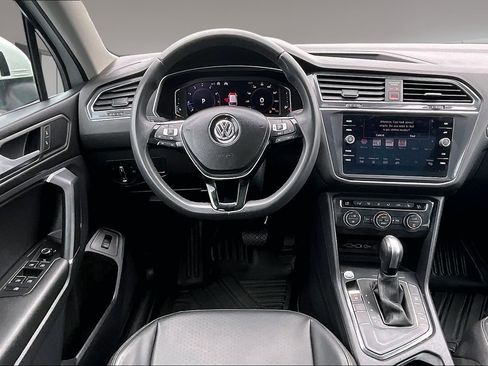 Used 2020 Volkswagen Tiguan SEL FWD image 8