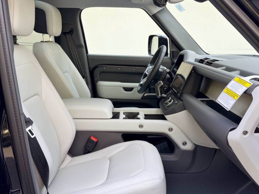 New 2026 Land Rover Defender 110 S AWD/4WD image 30