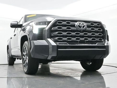 Used 2025 Toyota Tundra Platinum AWD/4WD image 45