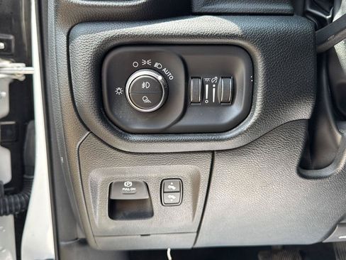 Used 2022 RAM 1500 Laramie AWD/4WD image 13