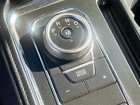 Used 2023 Ford Expedition Max XLT image 17