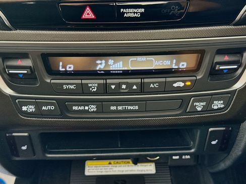 Used 2023 Honda Passport TrailSport image 18