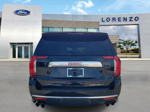 Used 2024 GMC Yukon XL Denali AWD/4WD image 6