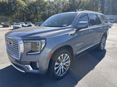 Used 2022 GMC Yukon Denali w/ Advanced Technology Package image 31