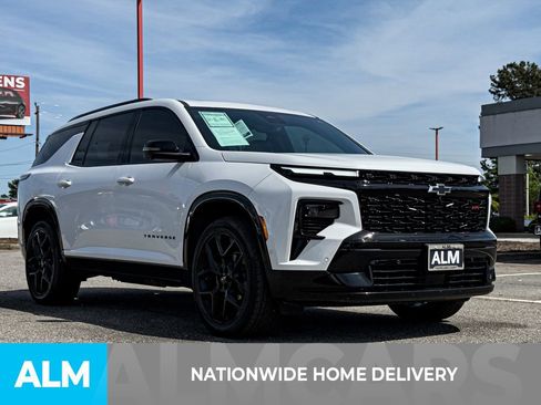 Used 2024 Chevrolet Traverse RS AWD/4WD image 4