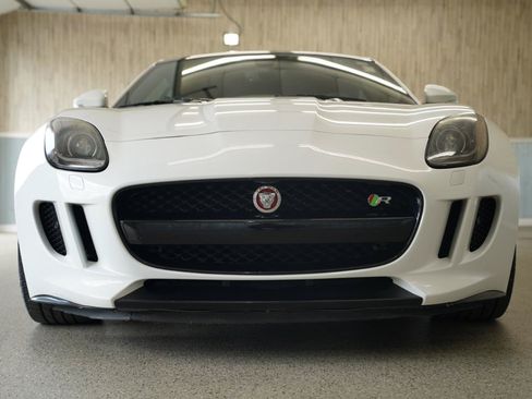 Used 2015 Jaguar F-TYPE R RWD image 3