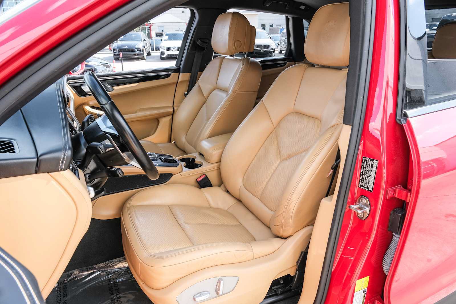 Used 2018 Porsche Macan S AWD/4WD image 28