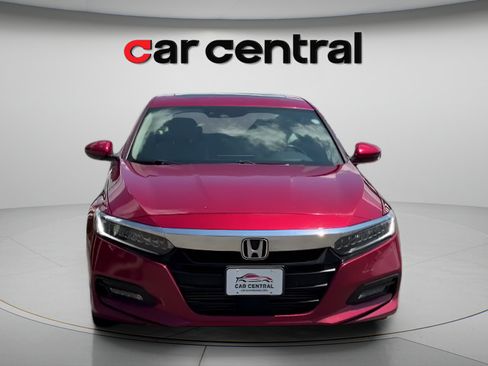 Used 2018 Honda Accord Touring image 9