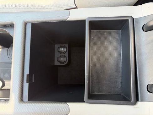 Used 2024 Hyundai Palisade Limited AWD/4WD image 43