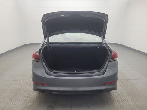 Used 2017 Hyundai Elantra SE image 29