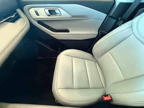 New 2026 Ford Explorer Active w/ Active Comfort Package image 22