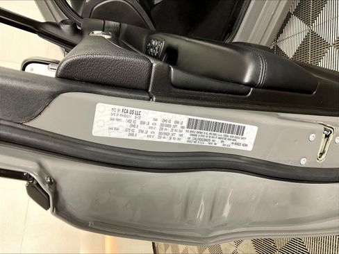 Used 2019 Jeep Grand Cherokee Altitude AWD/4WD image 19