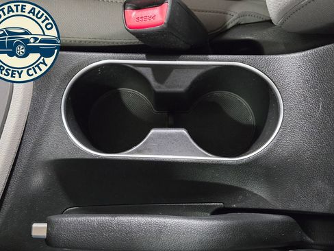 Used 2018 Hyundai Elantra SEL FWD image 19