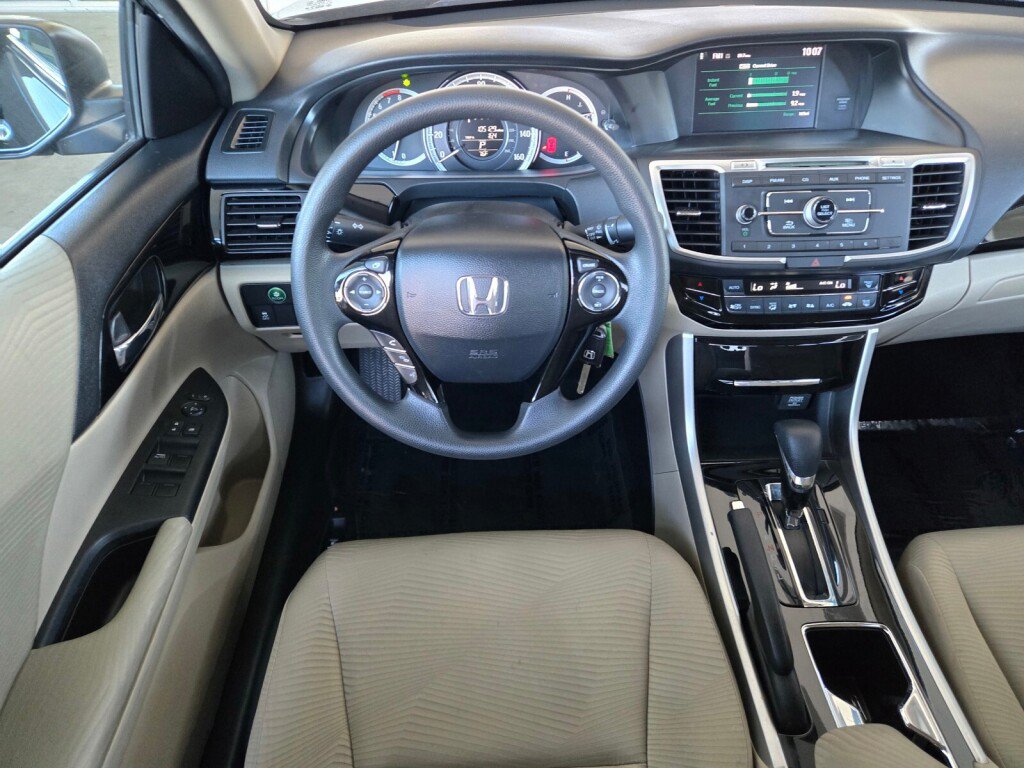 Used 2016 Honda Accord LX image 11