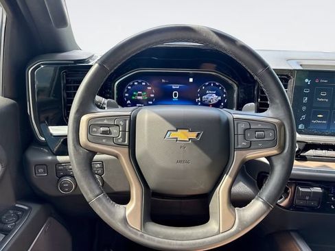 Used 2022 Chevrolet Silverado 1500 High Country w/ High Country Premium Package AWD/4WD image 14