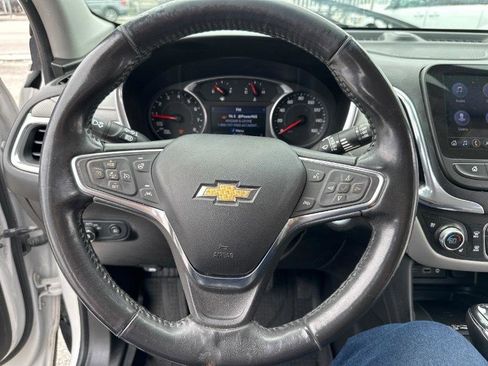 Used 2019 Chevrolet Equinox Premier FWD image 17