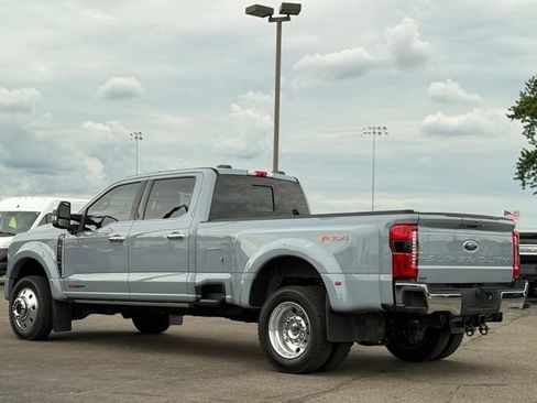 Used 2025 Ford F450 Lariat w/ Lariat Ultimate Package AWD/4WD image 49