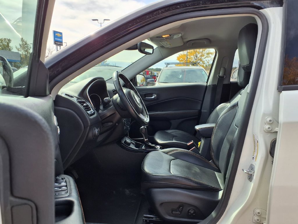 Used 2020 Jeep Compass Limited AWD/4WD image 15