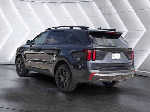Used 2025 Kia Sorento SX AWD/4WD image 5
