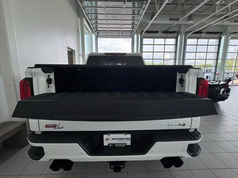 Used 2020 GMC Sierra 1500 AT4 w/ AT4 Premium Package AWD/4WD image 34