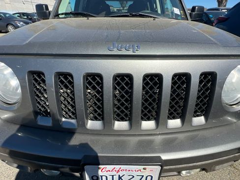 Used 2014 Jeep Patriot Sport image 12