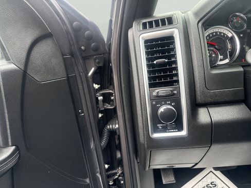 Used 2022 RAM 1500 Classic Warlock w/ Electronics Group AWD/4WD image 18