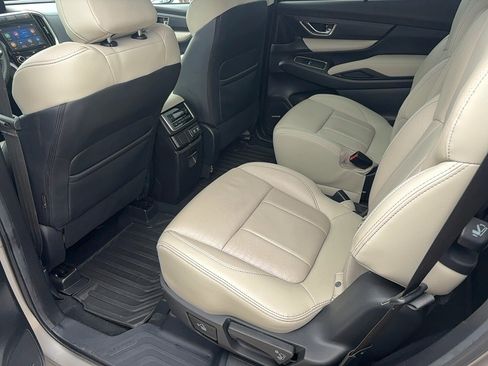 Used 2020 Subaru Ascent Limited w/ Technology Package image 9
