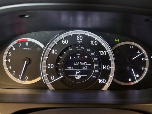 Used 2015 Honda Accord EX image 10