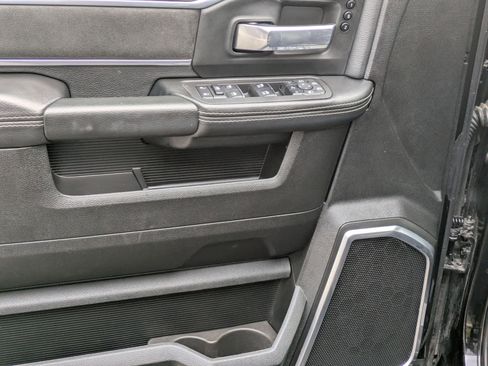 Used 2025 RAM 2500 Laramie image 13