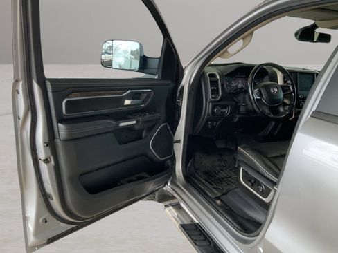 Used 2019 RAM 1500 Laramie w/ Trailer Tow Group image 16