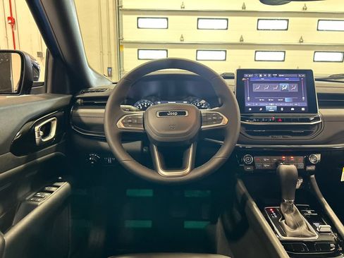 New 2026 Jeep Compass Latitude AWD/4WD image 28