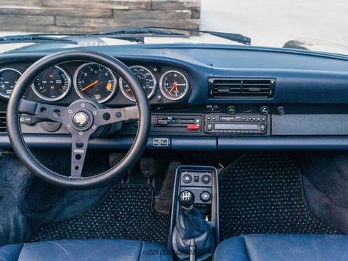 Used 1986 Porsche 911 Carrera RWD image 28