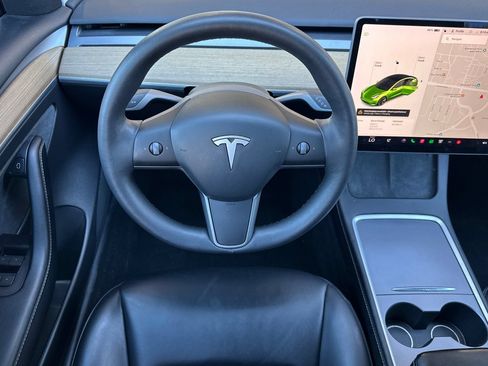 Used 2021 Tesla Model 3 Standard Range Plus RWD image 13