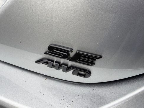 Used 2021 Toyota Camry SE image 4