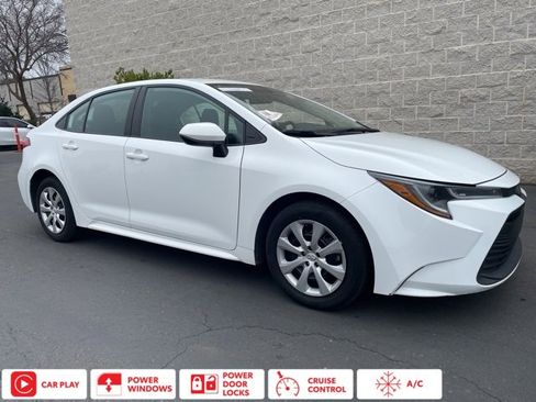 Used 2024 Toyota Corolla LE image 1