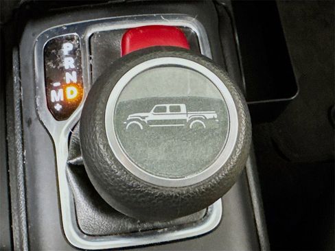 Used 2021 Jeep Gladiator Sport image 20