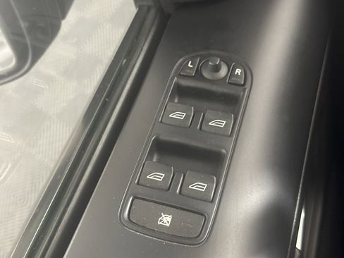 Used 2008 Land Rover LR2 SE image 37