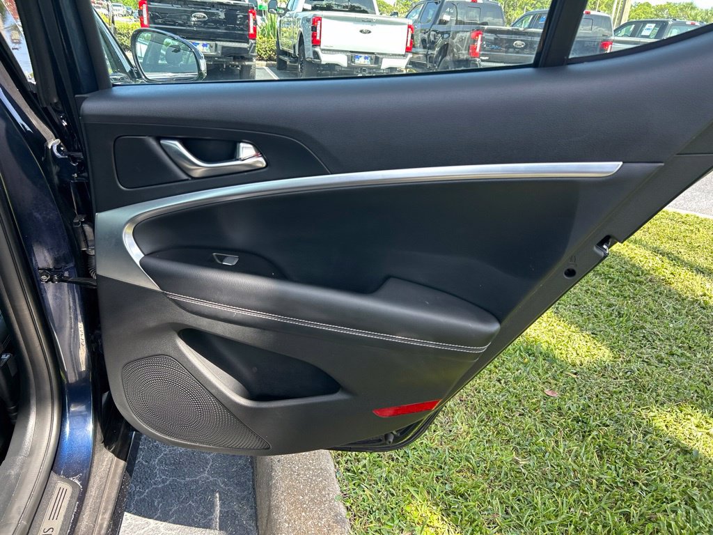 Used 2026 Genesis G70 2.5T RWD image 49