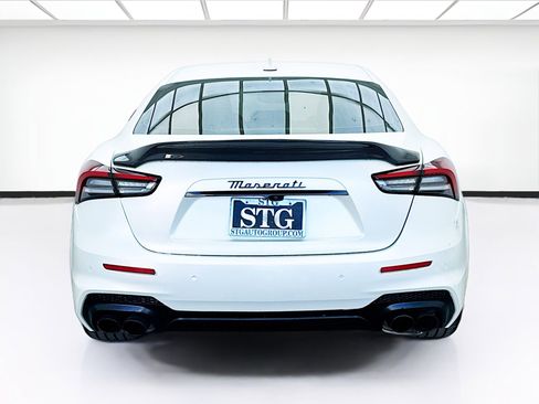 Used 2022 Maserati Ghibli F Tributo image 5