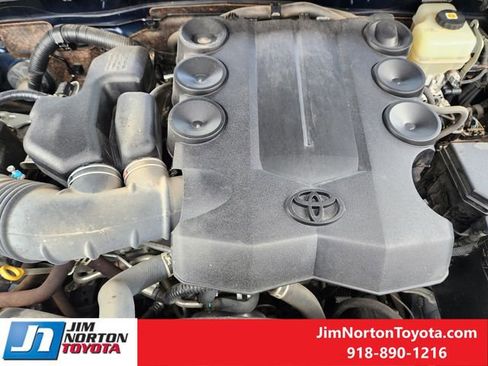 Used 2022 Toyota 4Runner TRD Off-Road Premium image 31