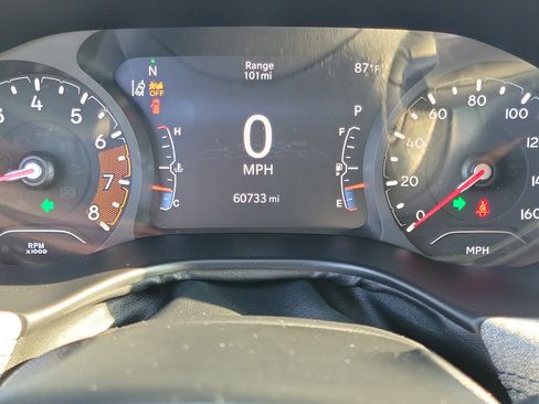 Used 2024 Jeep Compass Latitude AWD/4WD image 25