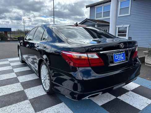 Used 2010 Lexus LS 460 RWD image 3