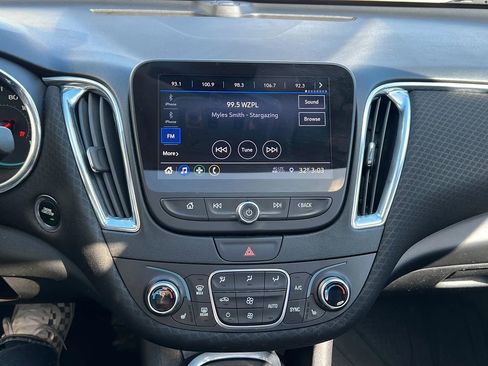 Used 2019 Chevrolet Malibu LT w/ Driver Confidence Package image 26