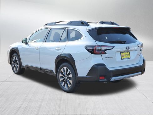 Used 2023 Subaru Outback Limited XT image 5