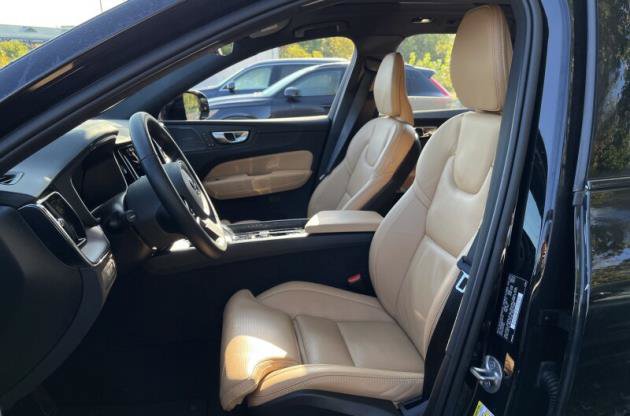 Used 2024 Volvo XC60 T8 Ultimate w/ Climate Package AWD/4WD image 7