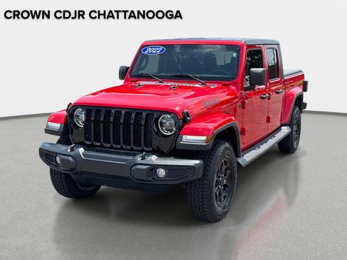 Certified 2022 Jeep Gladiator Sport AWD/4WD image 8
