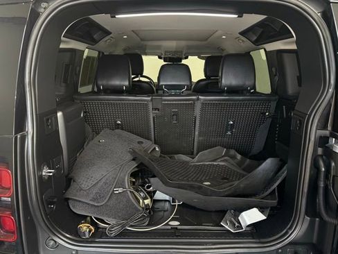 Used 2020 Land Rover Defender 110 First Edition image 14