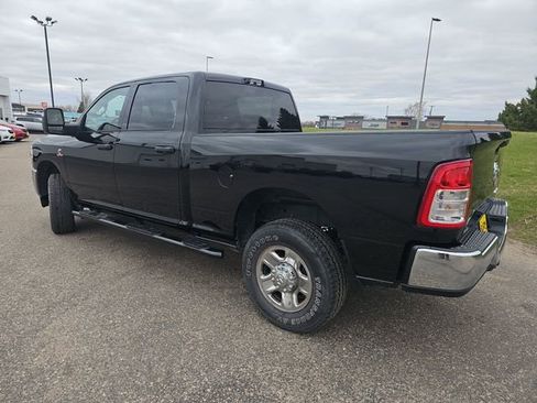 Used 2024 RAM 3500 Tradesman w/ Chrome Appearance Group AWD/4WD image 3