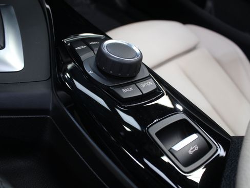 Used 2018 BMW 230i Convertible RWD image 56