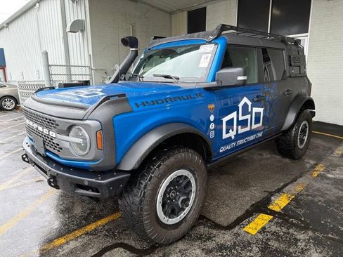 Used 2024 Ford Bronco Badlands w/ Sasquatch Package AWD/4WD image 2